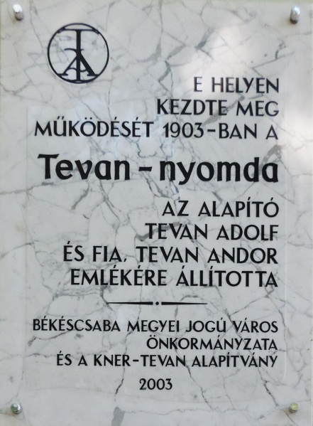 Fájl:Tevan emlektabla Ibsenhaz.jpg