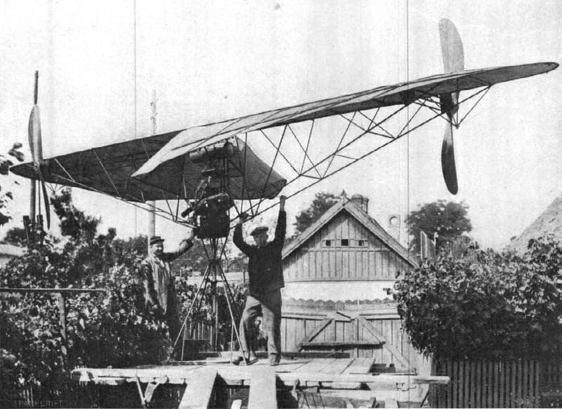 Fájl:Os Lajos csavarrepulogepe.jpg