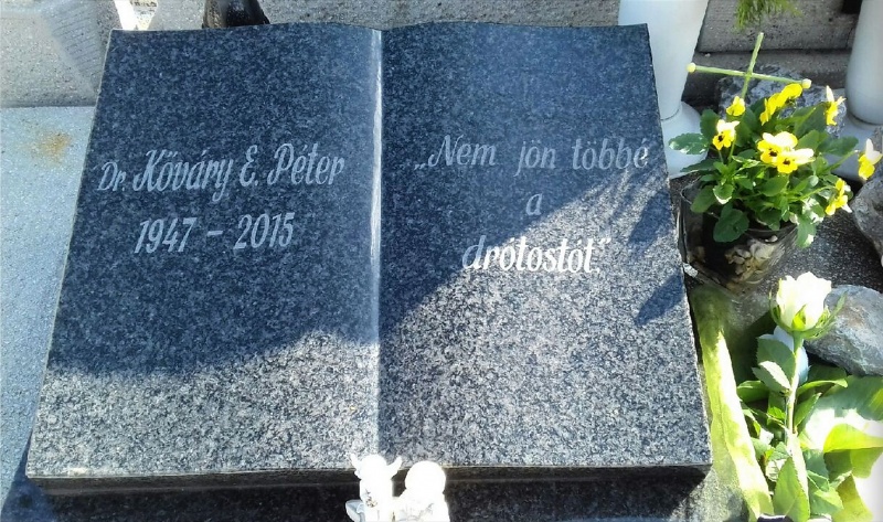 Fájl:Síremlék a békéscsabai katolikus temetőben.jpg