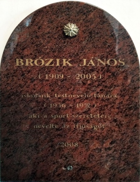 Fájl:Brozik Janos emlektabla Bcs.jpg