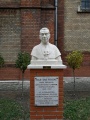 Bartoss Ferenc szobor.jpg