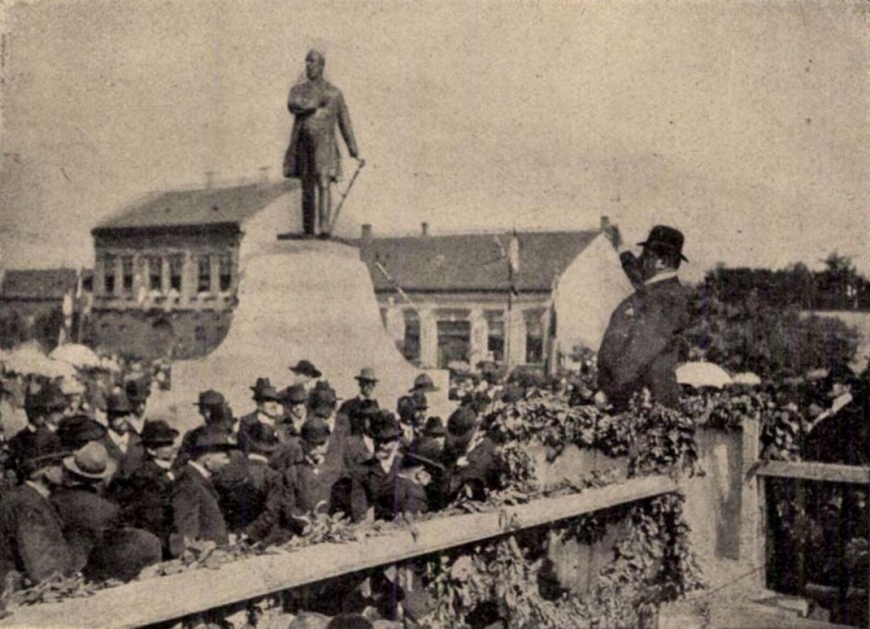 Fájl:Kossuth szobor Bcs UjIdok1905.jpg